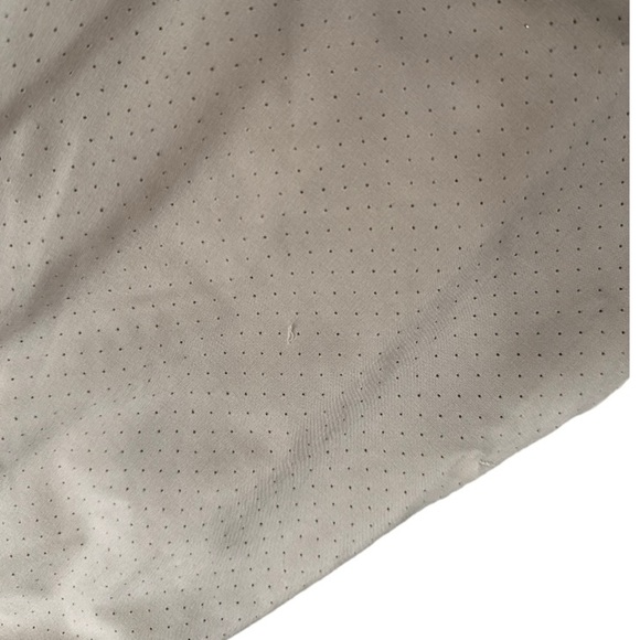 Lululemon Athletica men’s gray shorts size small - Picture 3 of 4